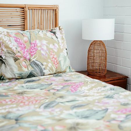 Michaels By The Sea Apartment Yeppoon Bagian luar foto